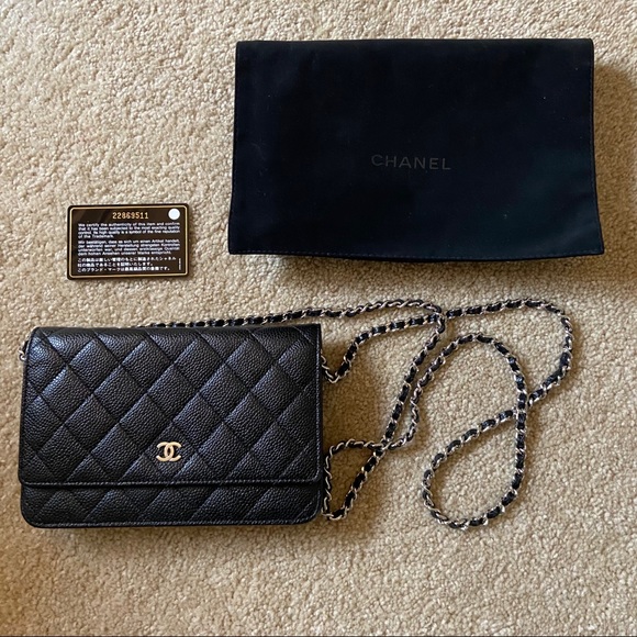 CHANEL Handbags - Chanel small wallet on chain